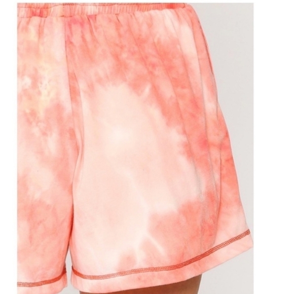 Peach High Waisted Tie Dye Shorts - Picture 4 of 10